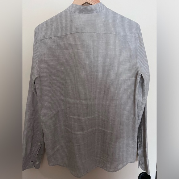 Lightweight button down - Picture 4 of 4